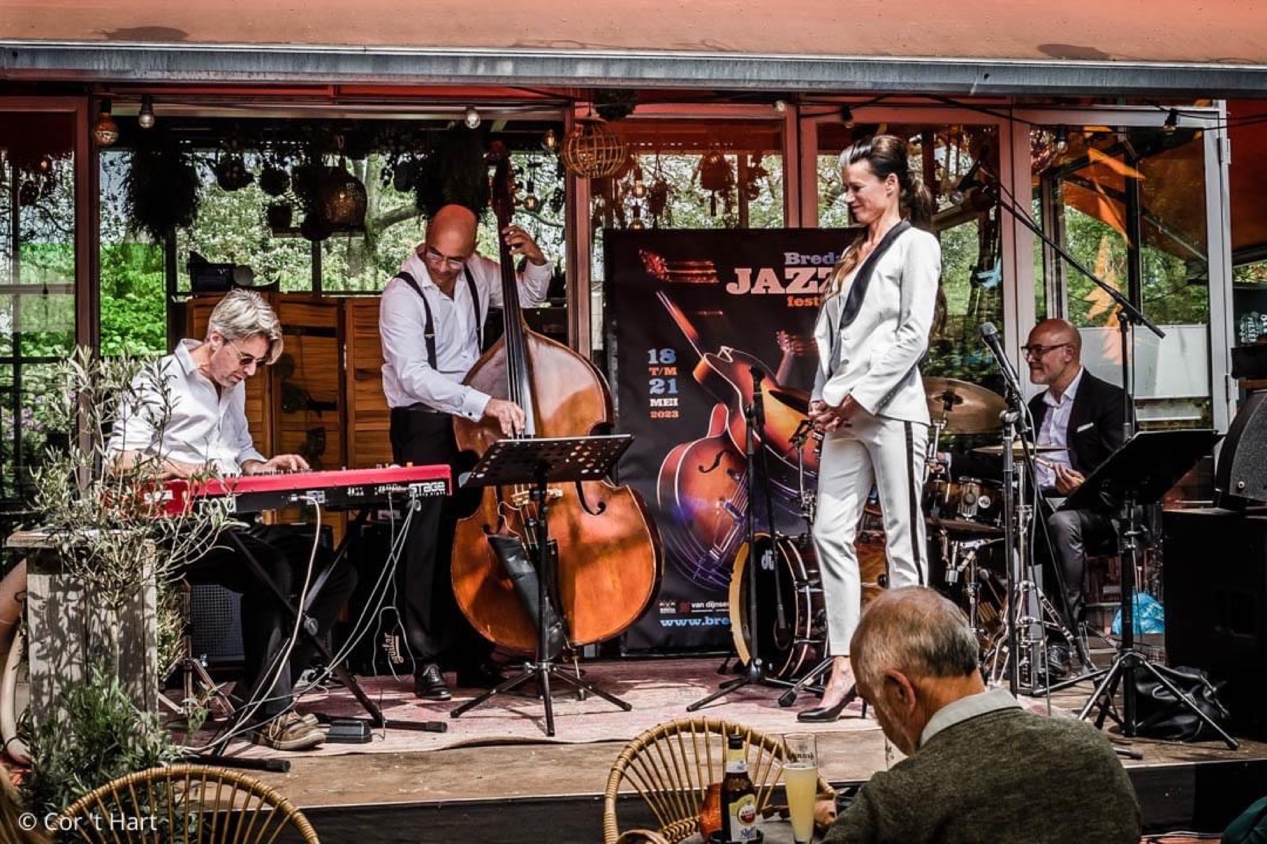 Mrs. Jazzinova